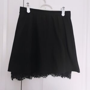 Smart Set Black A-Line Skirt with Lace Hem